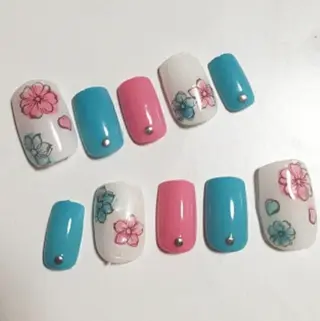 ネイル ゲン レイカのネイルデザイン