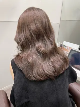 ミディアム salowin銀座6丁目所属・銀座 Megumiのヘアスタイル