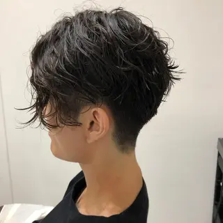 ショート パーマ メンズ 黒川 満美のヘアスタイル