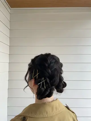 ロング ヘアアレンジ COEUR所属・山下 襟華のヘアスタイル