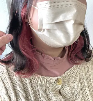 ミディアム roka ノゾミのヘアスタイル