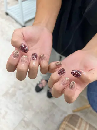 ネイル マハロネイルサロン横浜店所属・吉田 里菜のネイルデザイン