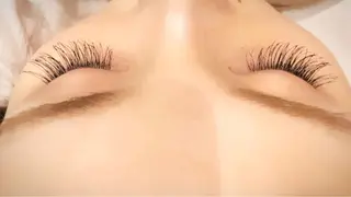 マツエク・マツパ Anlly hair所属・加賀谷 彩のマツエク・マツパデザイン