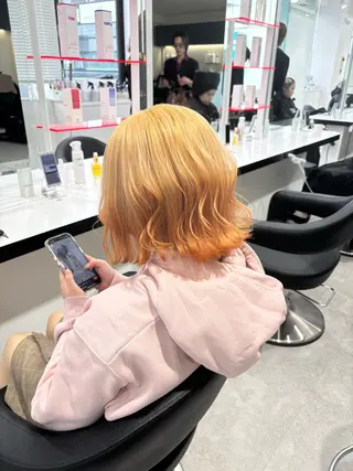 ミディアム Wカラー/暖色/べ ージュりく©︎🐝のヘアスタイル