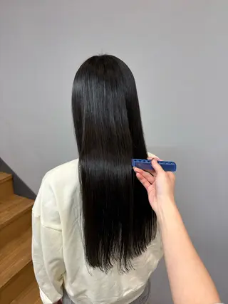 ロング 坂 美来乃のヘアスタイル