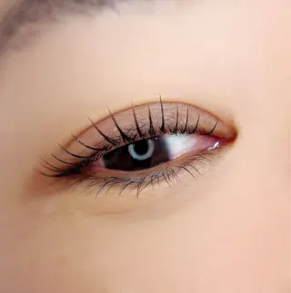 マツエク・マツパ un par un アンパルアン所属・un par unの眉毛・アイブロウイメージ