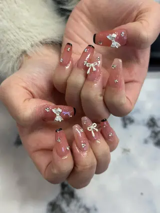 ネイル シャインネイル所属・伊藤 くるみのネイルデザイン