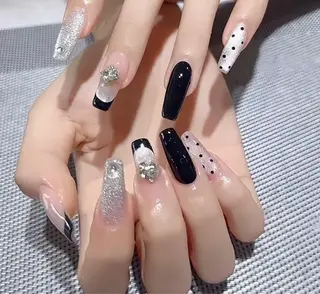 ネイル NiNa ビューティーサロン所属・Ni Naのネイルデザイン