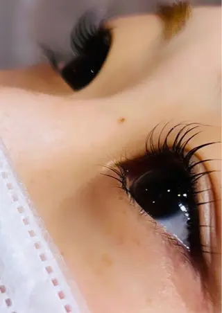 マツエク・マツパ アルトロモンド所属・アルトロモンド eyelashのマツエク・マツパデザイン
