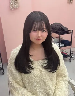 ロング カラー マイカ 🤍のヘアスタイル