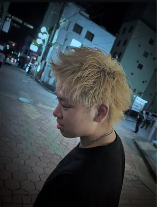 ショート R.A.F.by Mag 南松本所属・tsuchiya /フェード/派手髪のヘアスタイル