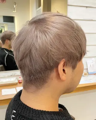 ショート カラー メンズ 小林 崇雅　ダウンパーマのヘアスタイル