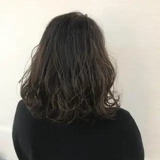 ミディアム カラー ハイライト✖️ 暗髪🤎Nahoのヘアスタイル