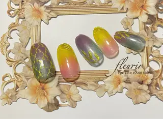 ネイル フルリール 【プライベートサロンのネイルデザイン
