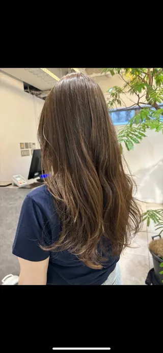 カラー Maison ACQUA所属・前原 青空のヘアスタイル