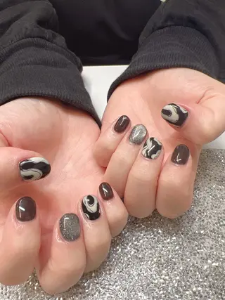 ネイル Guarendo錦糸町店所属・ガレンドウ 白澤 愛子のネイルデザイン