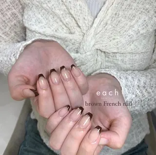 ネイル each Hibikiのネイルデザイン