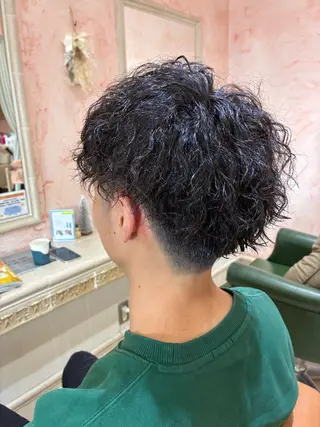 ショート パーマ メンズ おおやま たくみのヘアスタイル