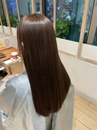 ミディアム カラー afloatkobe所属・美髪/髪質改善 川口凌弥のヘアスタイル