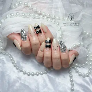 ネイル M2 BEAUTY Marieのネイルデザイン