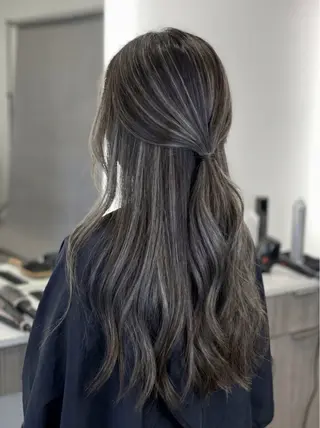 カラー COAGINZAMaison【コア銀座メゾン】所属・浜田 貫太郎✨️のヘアスタイル