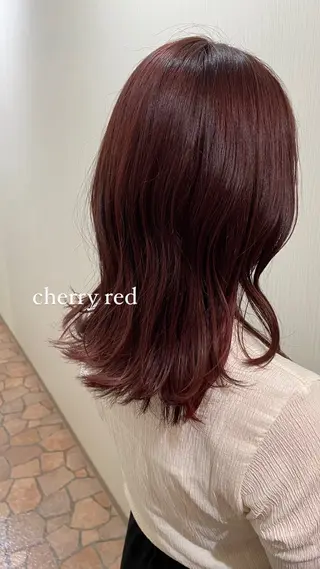 セミロング カラー ミウラナツサ /レイヤーカットのヘアスタイル