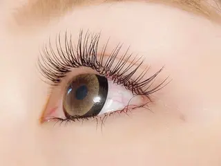 マツエク・マツパ eyelash＆nailstudio BeautyA×Re:NaiL所属・アイリスト SAITOのマツエク・マツパデザイン