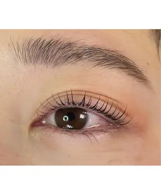 マツエク・マツパ Eyelash salon Blanc 西新井店所属・井浦 花菜のマツエク・マツパデザイン