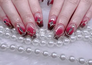 ネイル She   Nail所属・ISA_ BELLAのネイルデザイン