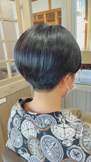 ショート カラー 吉田 浩太郎のヘアスタイル