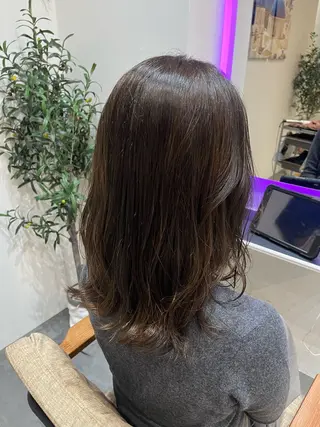 セミロング カラー 藤田 詩織のヘアスタイル