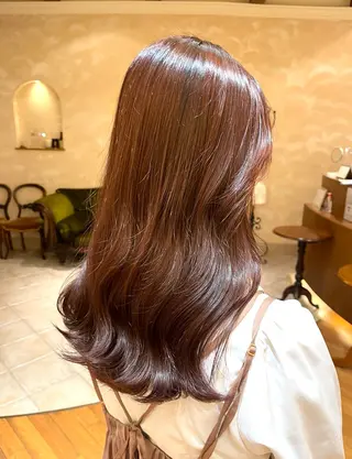 セミロング カラー 青山 莉奈のヘアスタイル