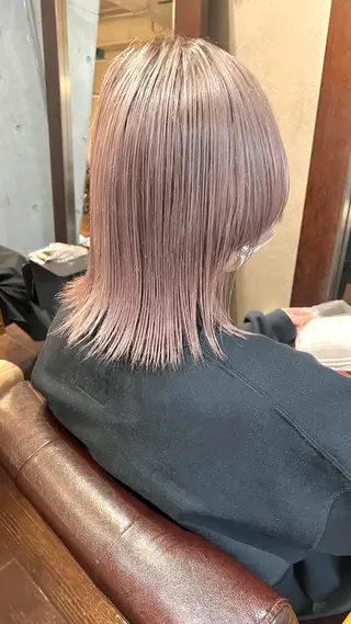 セミロング カラー RAIMA ハイトーン/レイヤーのヘアスタイル