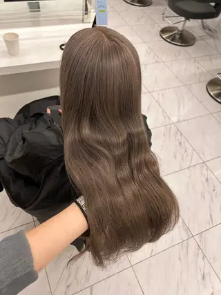 カラー 透明感ベージュ🤎 ナチュラルレイヤーのヘアスタイル