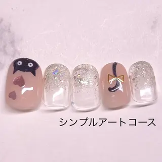 ミディアム ネイルサロン Bliss（ブリス）のネイルデザイン