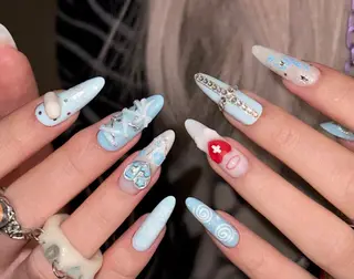 ネイル Pure&Rich Nailのネイルデザイン