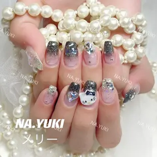 ネイル 🦋 Queenieのネイルデザイン