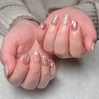 ネイル Reura【リュウラ】所属・柴岡 実穂のネイルデザイン