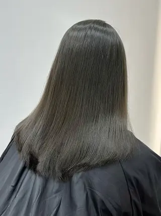 ミディアム カラー 赤み消し/オリーブ カーキ/福田れんのヘアスタイル