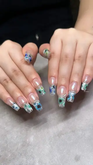ネイル 関山 志乃のネイルデザイン