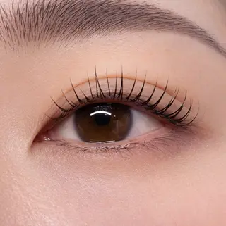 マツエク・マツパ Eyelash Salon Glück所属・佐久間 春菜のマツエク・マツパデザイン