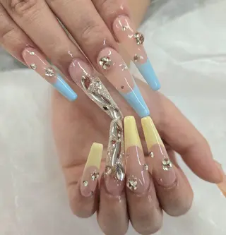 ネイル 河野ちえ (雑誌掲載サロン)のネイルデザイン