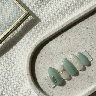 ネイル Luccica nailのネイルデザイン