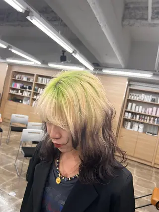 ミディアム カラー パーマ ヘアアレンジ メンズ 堀井 凌平のヘアスタイル