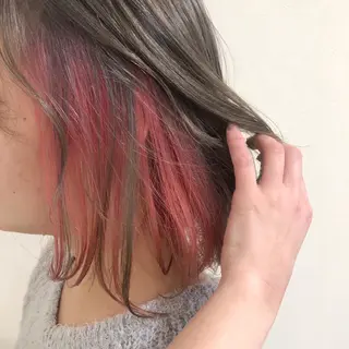 カラー 工藤 綾華のヘアスタイル