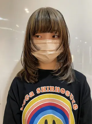 セミロング カラー ハイトーン/ブリーチ /ウルフ⛓️MAKIのヘアスタイル