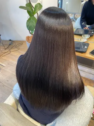 ロング BELO 愛未のヘアスタイル