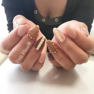 ネイル Petit Fleur所属・青柳 亜梨奈のマツエク・マツパデザイン