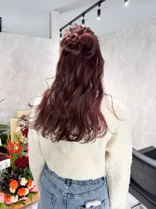 ロング カラー パーマ ヘアアレンジ RiLU所属・小倉 明莉のヘアスタイル