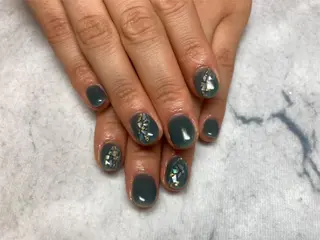 ネイル ネイルリボン 受付スタッフのネイルデザイン